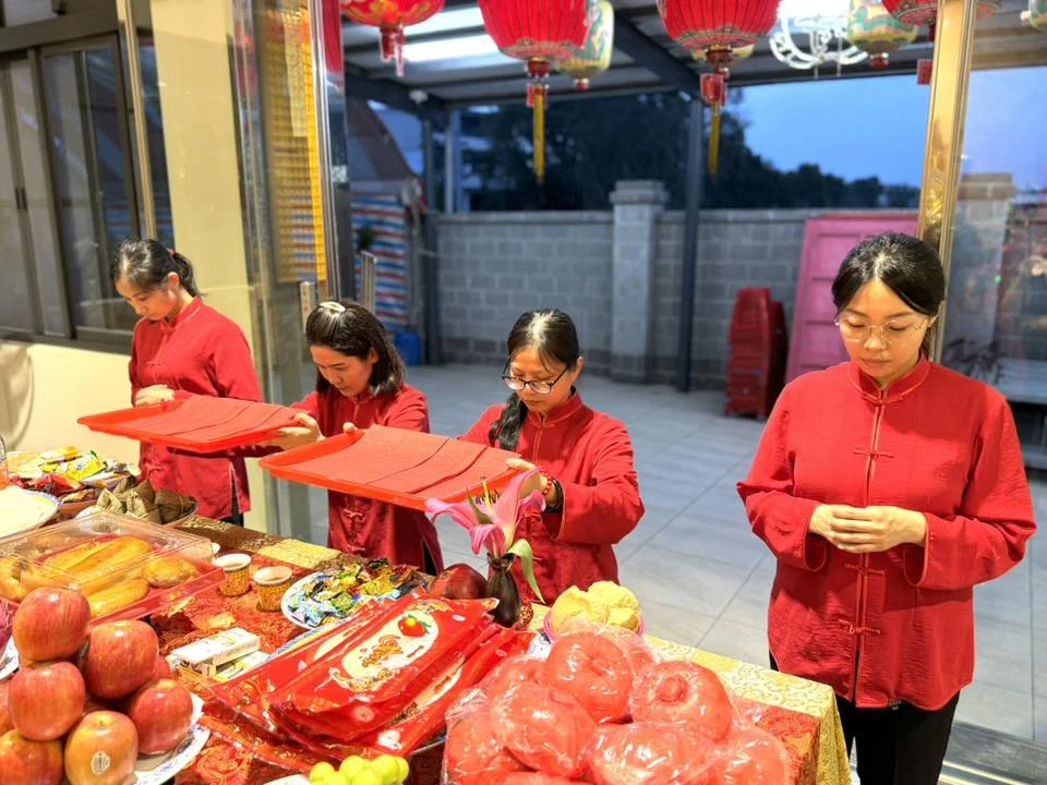 642410242 34922337587357315 7026969681316459327 N