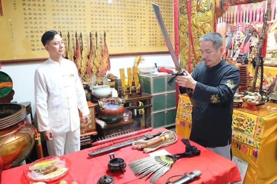 662418109 35657192567205143 7147266627738764080 N